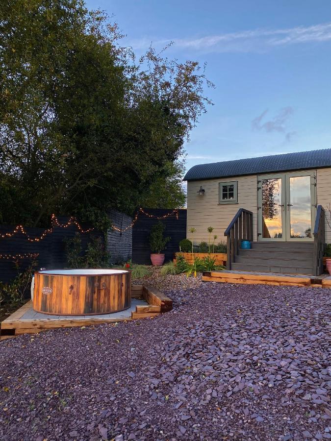 Bailey'S Hideaway Villa Портадаун Екстериор снимка